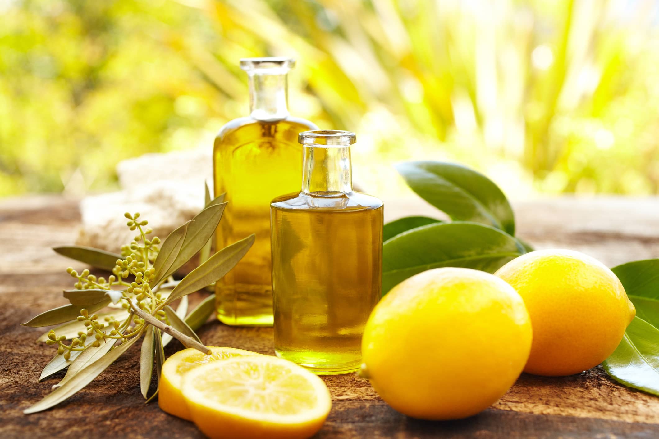 Lemon Essential Oil For Cleaning with Recipes - #1 Fan Favorite